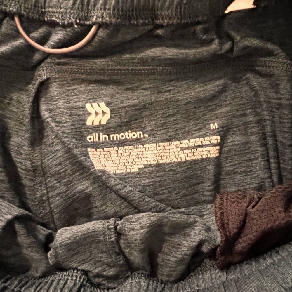 Men’s M/L Athletic short Assortment - Picture 9 of 9